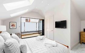 Exceptional, Boutique Retreat Bath Road Cheltenham